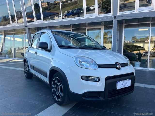 Auto - Fiat panda 1.0 firefly s&s hybrid city life