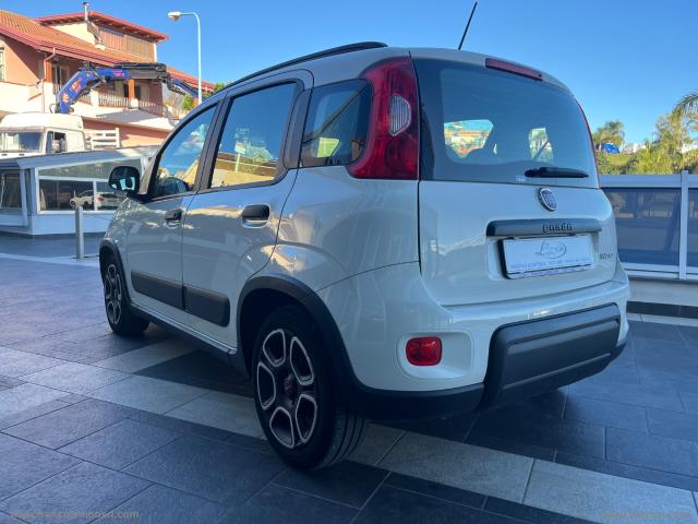 Auto - Fiat panda 1.0 firefly s&s hybrid city life