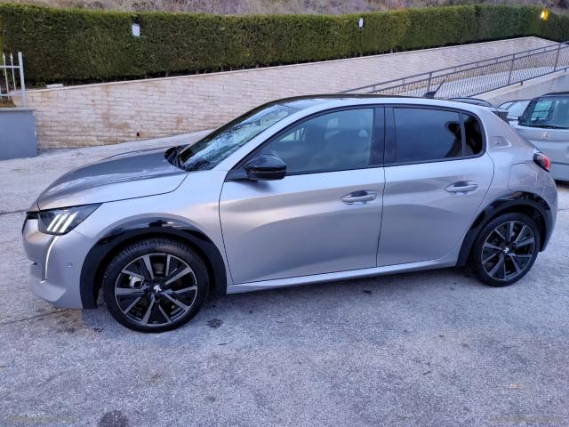 Auto - Peugeot 208 puretech 100 s&s 5p. gt