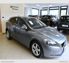 Auto - Volvo v40 d2 momentum