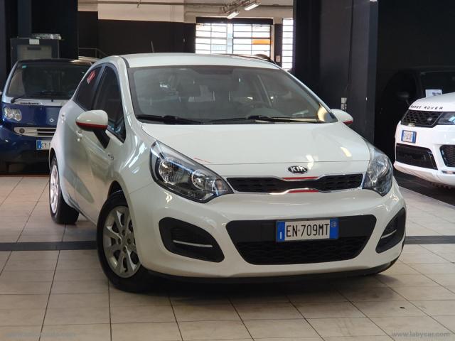 Auto - Kia rio 1.2 cvvt 5p. gpl