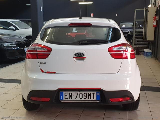 Auto - Kia rio 1.2 cvvt 5p. gpl