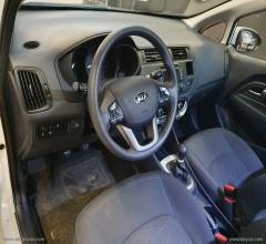 Auto - Kia rio 1.2 cvvt 5p. gpl