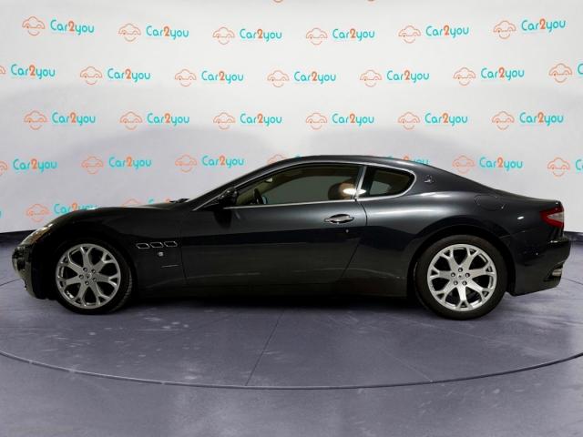 Auto - Maserati granturismo 4.2 v8