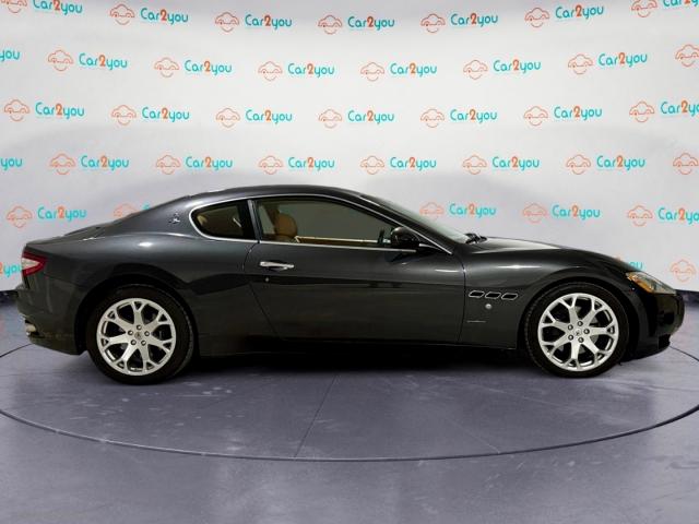 Auto - Maserati granturismo 4.2 v8