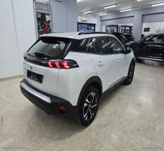 Auto - Peugeot 2008 bluehdi 100 s&s allure navi pack