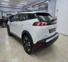 Auto - Peugeot 2008 bluehdi 100 s&s allure navi pack