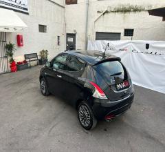 Auto - Lancia ypsilon 1.0 firefly 5p.s&s hybrid silver