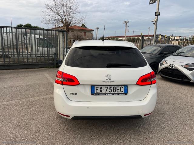 Auto - Peugeot 308 1.6 e-hdi 115 cv s&s sw allure