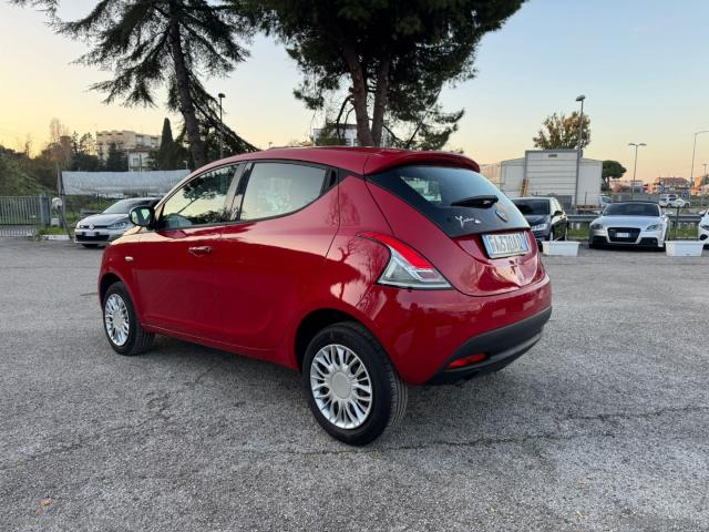 Auto - Lancia ypsilon 0.9 t.air 85cv 5p.eco-chic elefantino