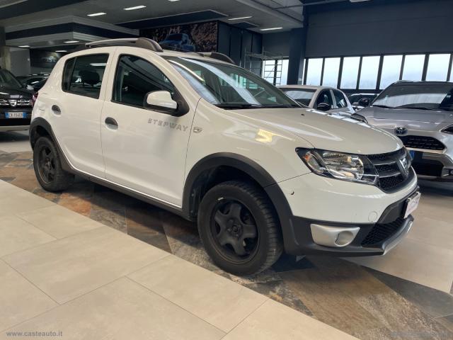 Auto - Dacia sandero stepway 0.9 tce 12v t-gpl 90 s&s