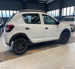 Auto - Dacia sandero stepway 0.9 tce 12v t-gpl 90 s&s