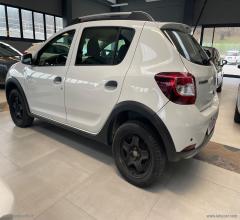 Auto - Dacia sandero stepway 0.9 tce 12v t-gpl 90 s&s