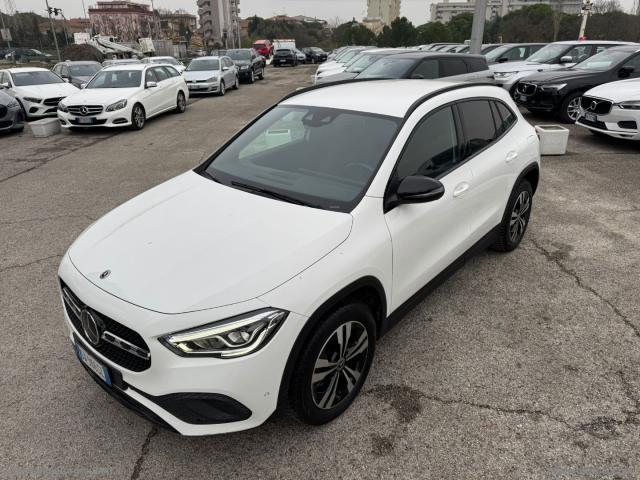 Auto - Mercedes-benz gla 180 d automatic executive