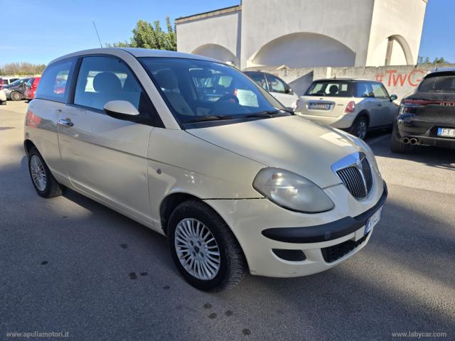 Lancia ypsilon 1.3 mjt 16v oro