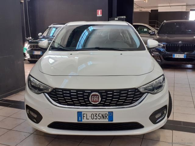 Auto - Fiat tipo 1.4 4p. easy