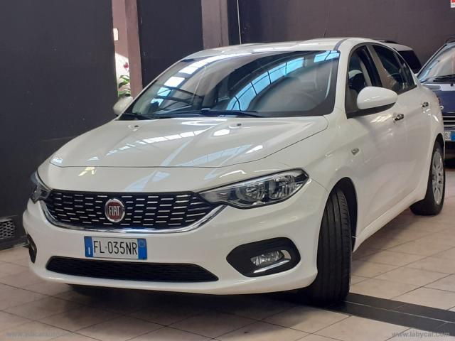 Auto - Fiat tipo 1.4 4p. easy