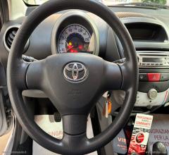 Auto - Toyota aygo 1.0 12v vvt-i 5p. cool soda conn.