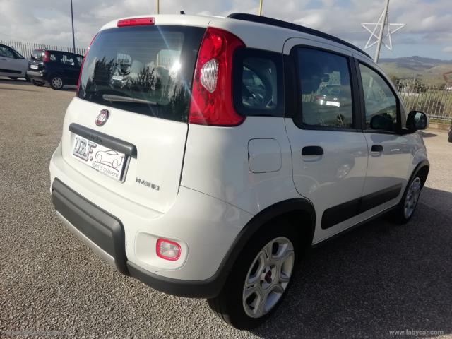 Auto - Fiat panda 1.0 firefly s&s hybrid red