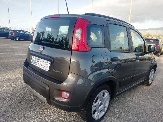 Auto - Fiat panda 1.0 firefly s&s hybrid red