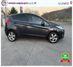 Auto - Ford fiesta 1.4 5p. bz.- gpl titanium