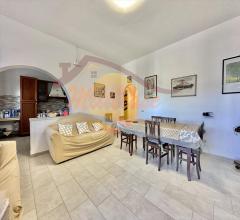 Appartamenti in Vendita - Villa in vendita a siracusa fanusa