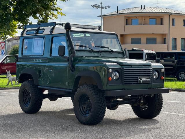 Auto - Land rover defender 90 2.5 tdi hard top