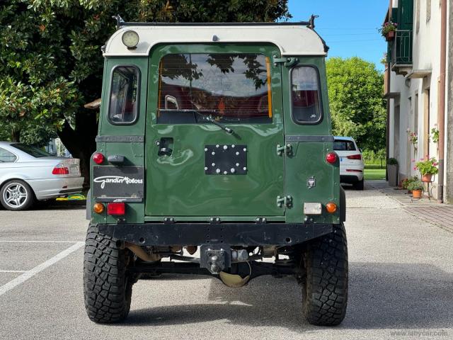 Auto - Land rover defender 90 2.5 tdi hard top