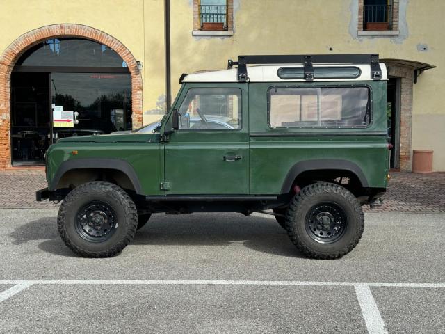 Auto - Land rover defender 90 2.5 tdi hard top