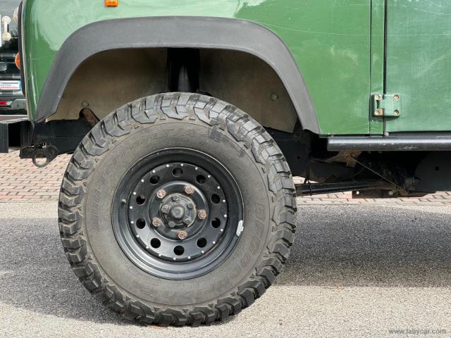 Auto - Land rover defender 90 2.5 tdi hard top