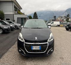 Auto - Peugeot 208 puretech 82 5p. allure