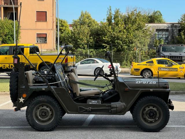 Auto - Ford mutt m 151 a1 perini