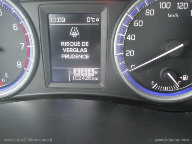 Auto - Suzuki s-cross 1.4 hybrid easy