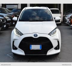 Auto - Toyota yaris 1.5 hybrid 5p. active