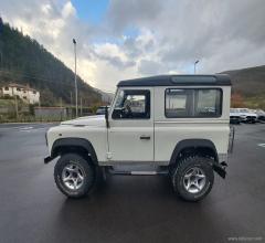 Auto - Land rover defender 90 2.5 tdi station wagon county