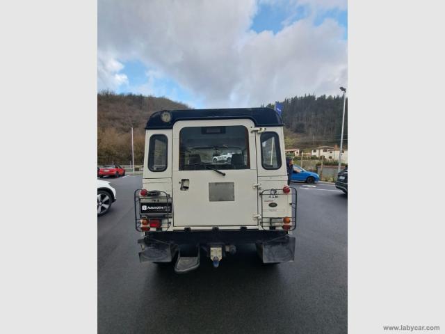 Auto - Land rover defender 90 2.5 tdi station wagon county