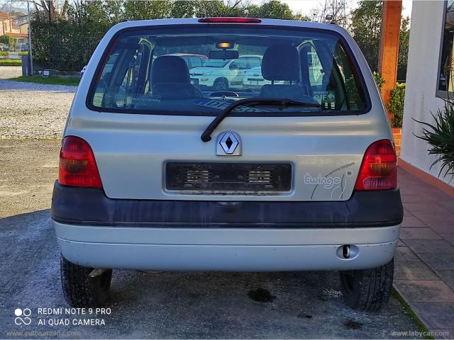 Auto - Renault twingo 1.2 wave