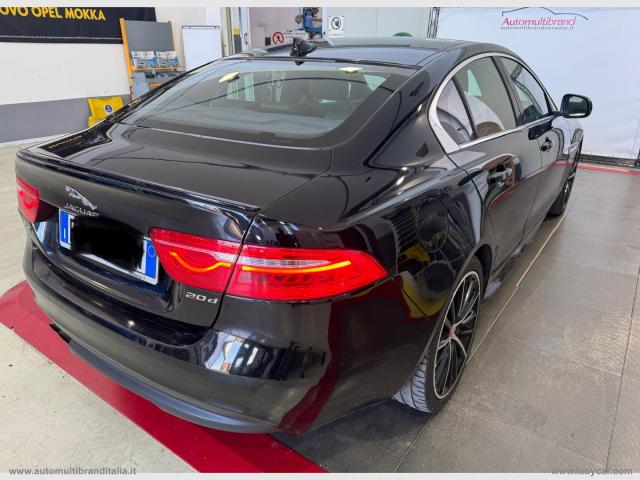 Auto - Jaguar xe 2.0 d turbo 180 cv aut. r-sport