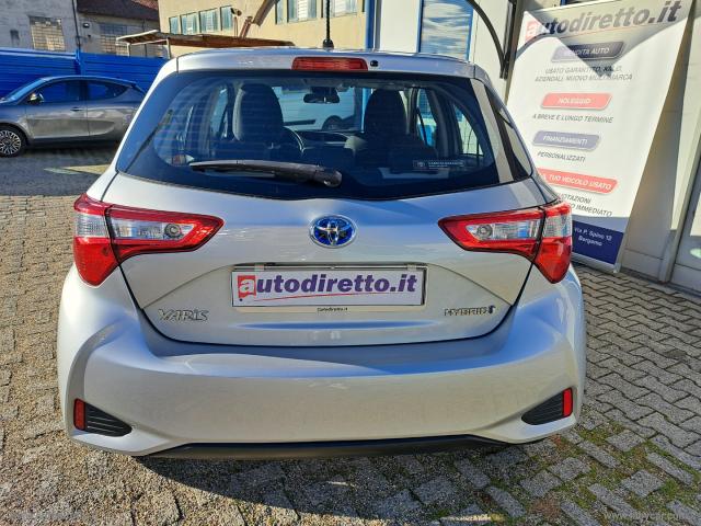 Auto - Toyota yaris 1.5 hybrid 5p. business