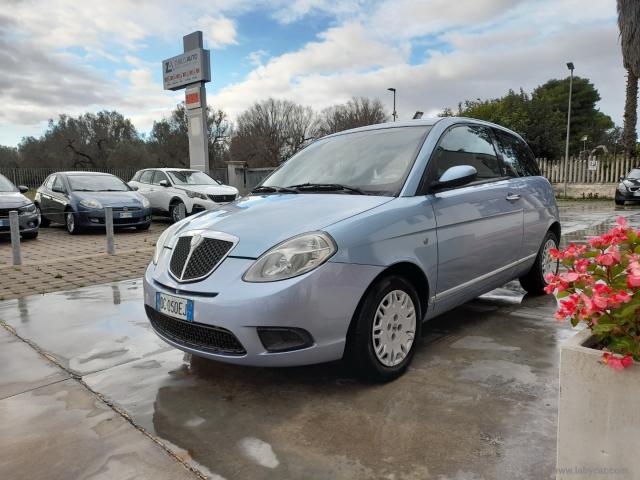 Auto - Lancia ypsilon 1.2 gpl oro giallo