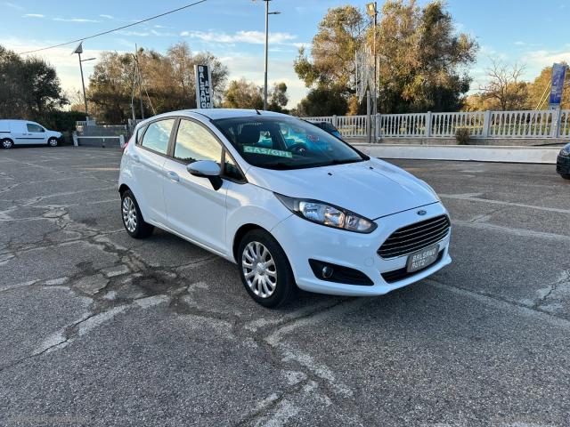 Auto - Ford fiesta 1.4 5p. bz.- gpl business