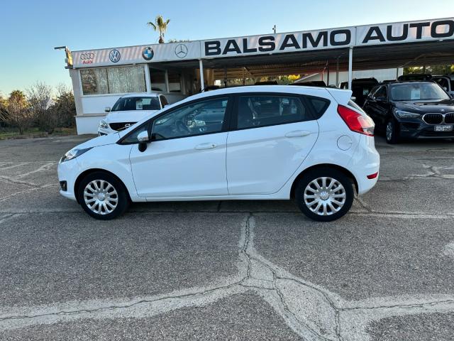 Auto - Ford fiesta 1.4 5p. bz.- gpl business