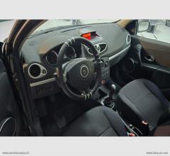 Auto - Renault clio 1.2 5p. le iene