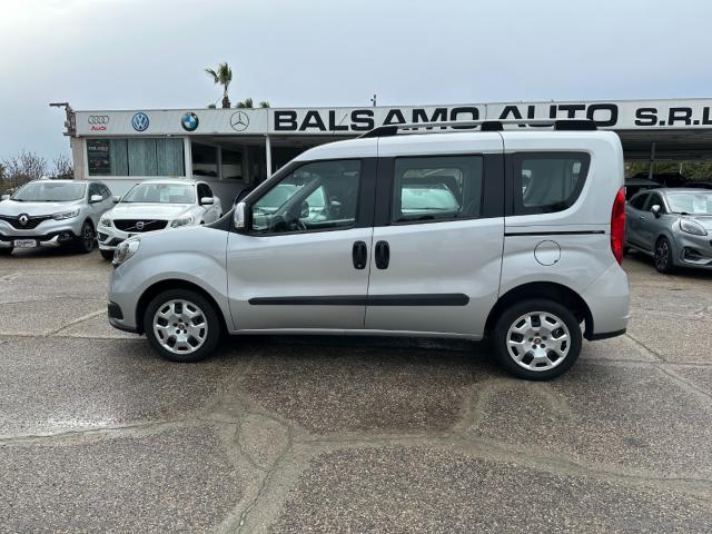 Auto - Fiat doblÃ² 1.6 mjt 95 cv lounge