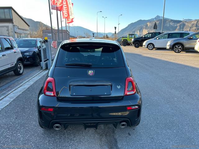 Auto - Abarth 595 1.4 turbo t-jet 165 cv