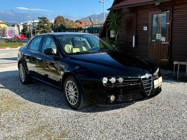 Auto - Alfa romeo 159