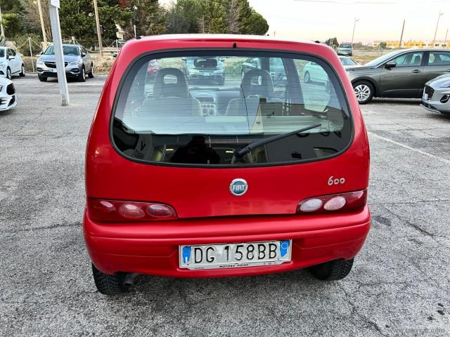 Auto - Fiat 600 1.1 active