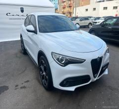 Auto - Alfa romeo stelvio 2.2 t.diesel 150cv at8 rwd super