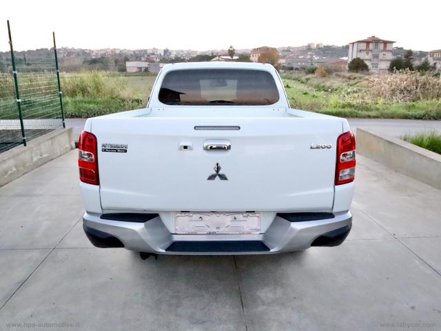 Auto - Mitsubishi l200 2.4 di-d 181cv 4x4