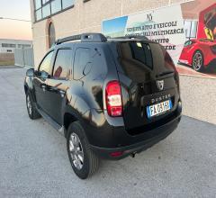 Auto - Dacia duster 1.6 110 cv 4x2 gpl laurÃ©ate